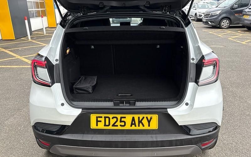 Used Renault Captur Esprit Alpine 145 HP (106 kW) 2025 Other SUV