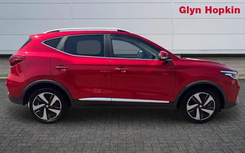 Used MG ZS Trophy 114 kW (156 HP) 2022 Red SUV