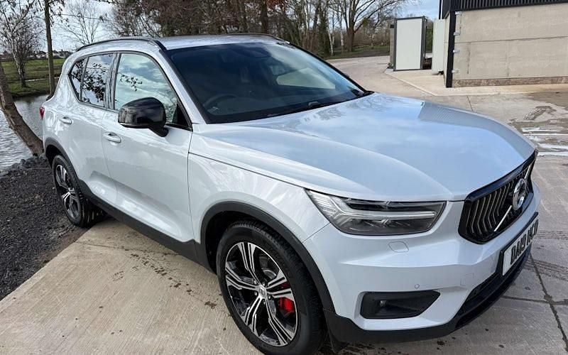 Used Volvo XC40 Inscription 190 HP (139 kW) 2019 Silver SUV