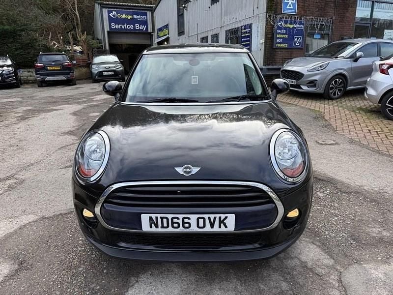 Used Mini Cooper Hatch 136 HP (100 kW) 2016 Black Hatchback