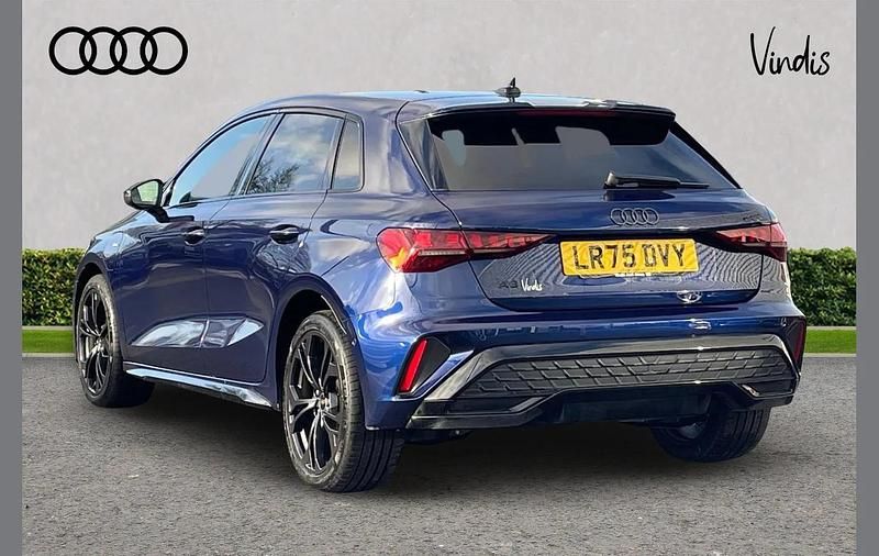 New Audi A3 e-tron Black Edition 200 HP (147 kW) 2025 Blue Hatchback