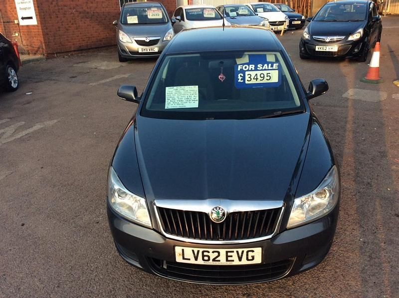 Grey Used 2012 Skoda Octavia SE Hatchback | £2,995 (Fair price) - Image 1/4