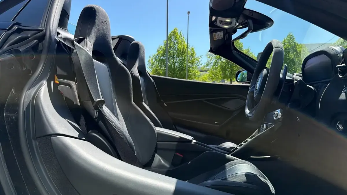 Used McLaren 720S 720 HP (529 kW) 2019 Black Cabriolet