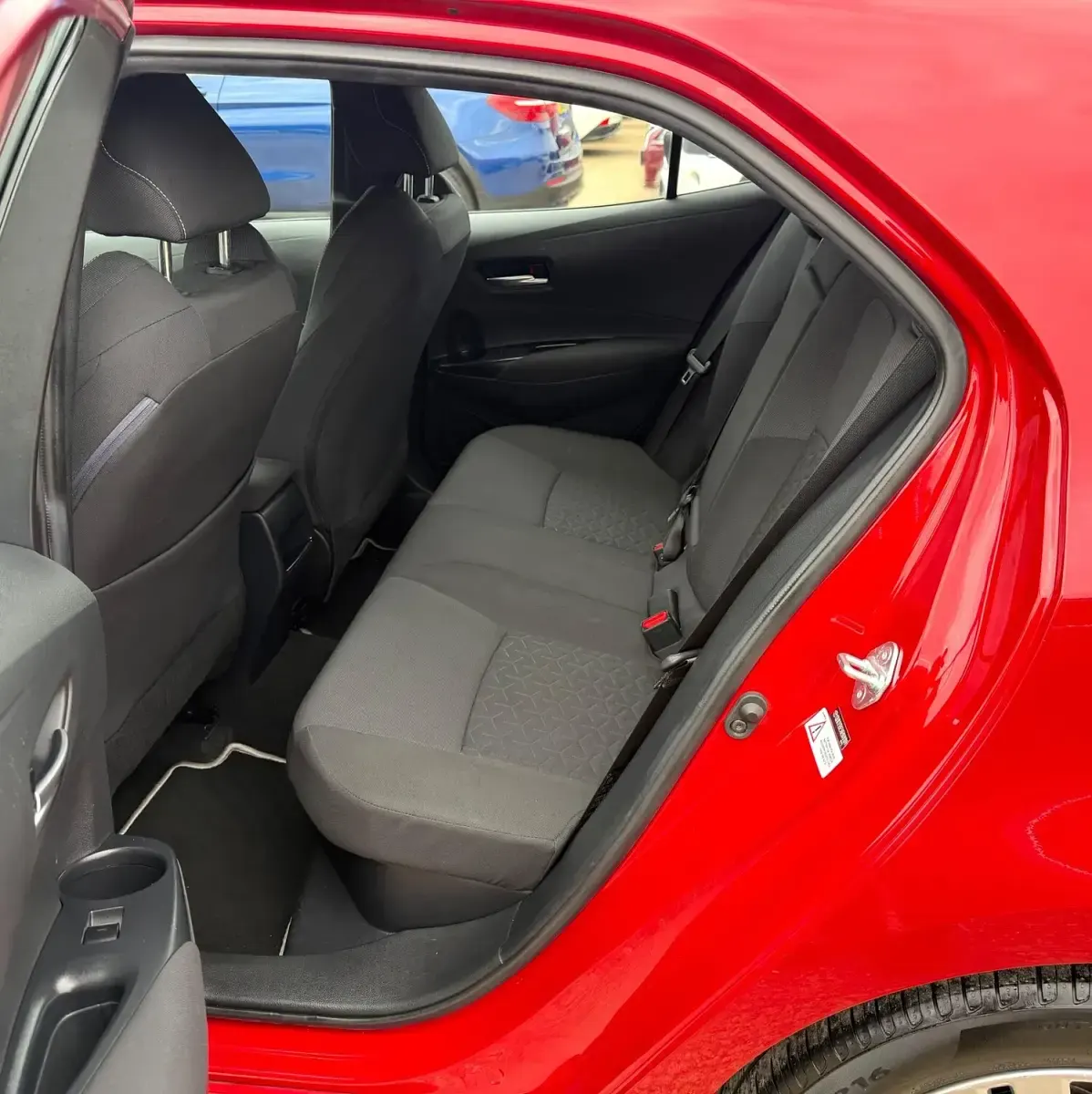 Used Toyota Corolla 122 HP (89 kW) 2019 Red Hatchback