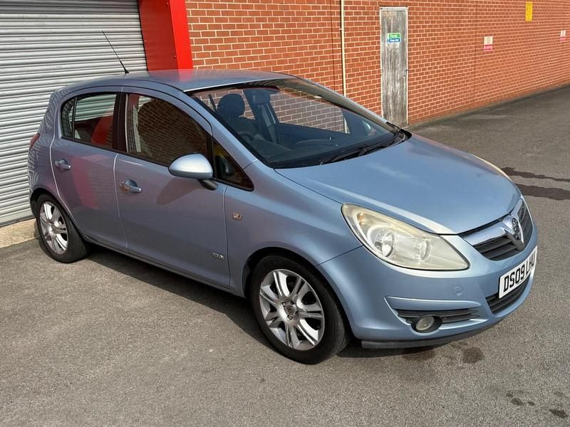 Second-hand Vauxhall Corsa Design Edition 89 CP (65 kW) 2009 Albastru Hatchback