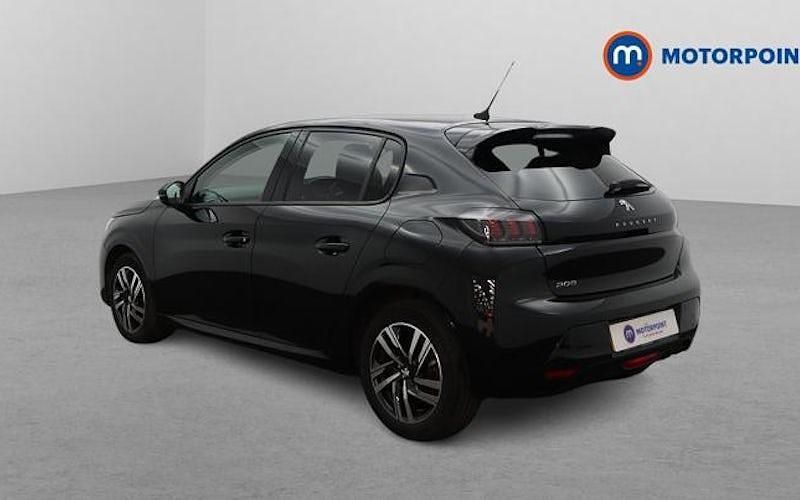 Used Peugeot 208 Allure+ 102 HP (75 kW) 2023 Black Hatchback