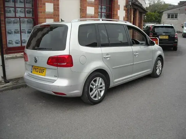 Used VW Touran SE 103 HP (75 kW) 2013 Silver MPV
