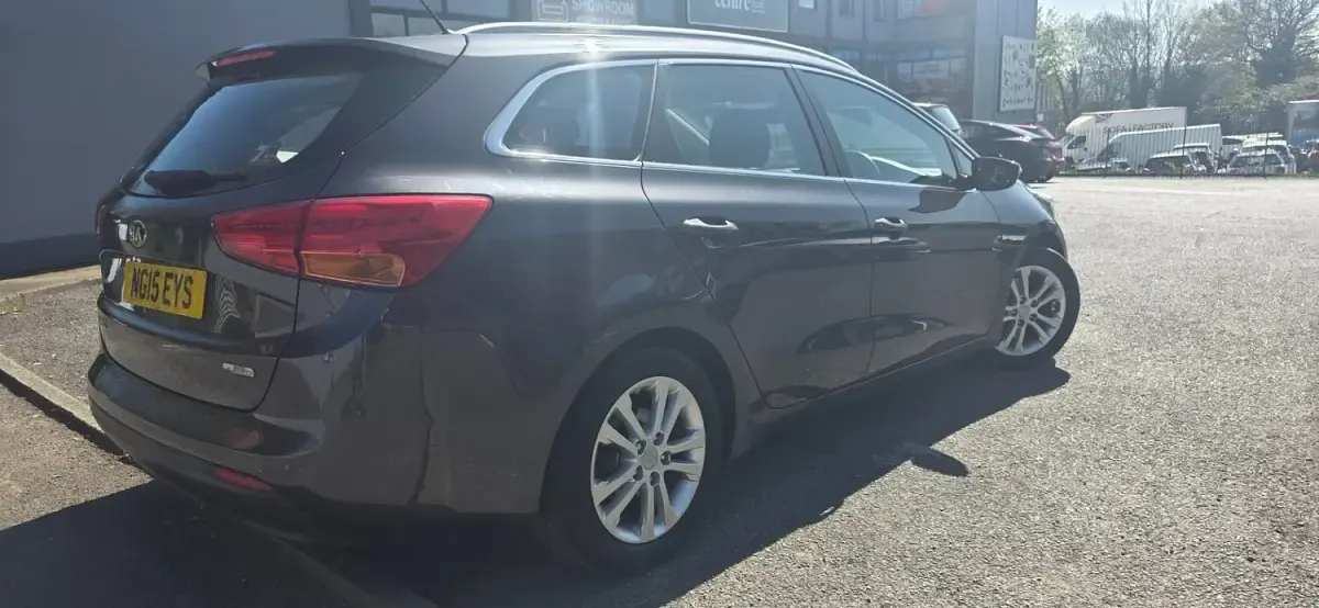 Used Kia Ceed 2015 Silver Hatchback