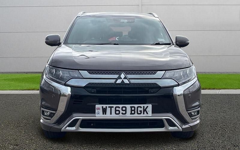 Used Mitsubishi Outlander P-HEV 177 HP (130 kW) 2019 Estate