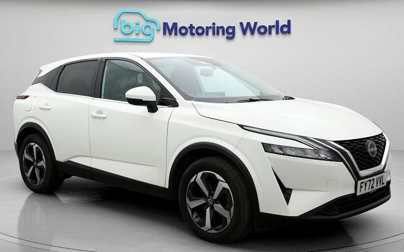 White Used 2022 Nissan Qashqai N-Connecta SUV | £17,700 (Fair price) - Image 1/4