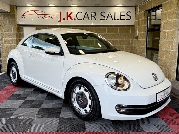 White Used 2014 VW Beetle Design Hatchback | £5,895 (Fair price) - Image 1/2