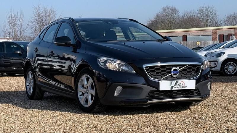 Usado Volvo V40 SE 2015 Azul Citadino