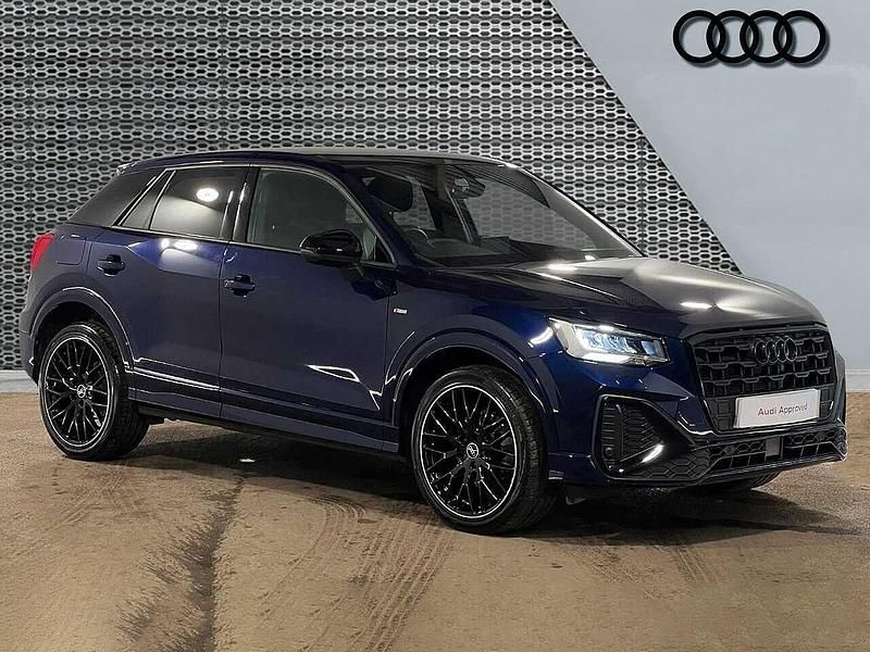 Used Audi Q2 Black Edition 110 HP (80 kW) 2024 Blue SUV