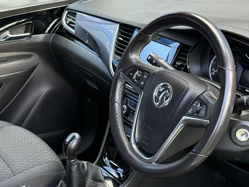 Used Vauxhall Mokka X Active 2018 White SUV
