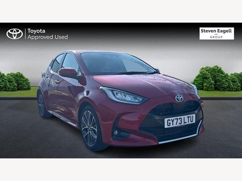Used Toyota Yaris Hybrid 2023 Red Hatchback