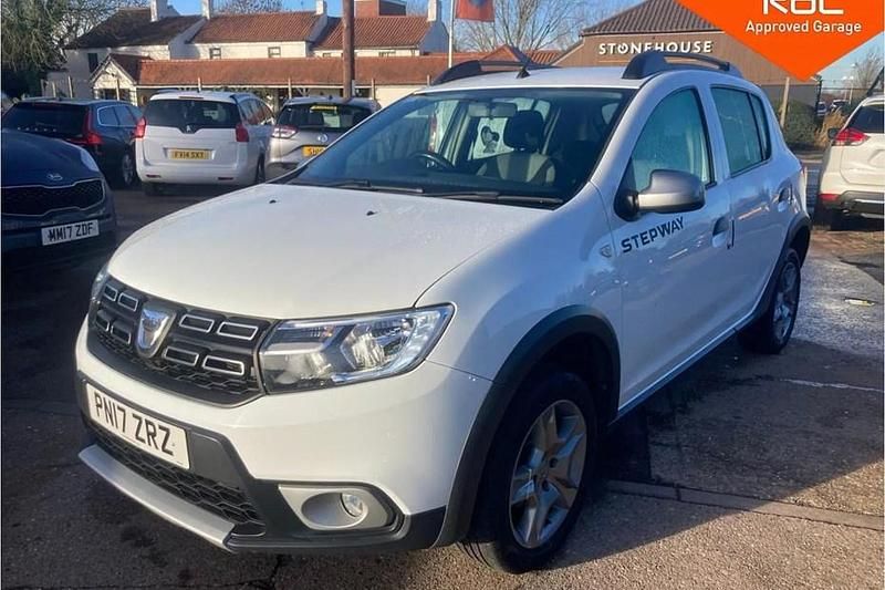 Used 2017 Dacia Sandero Lauréate | £4,195 (Fair price) - Image 1/1