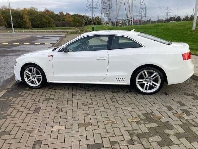 Used Audi A5 S-Line 177 HP (130 kW) 2015 White Coupe