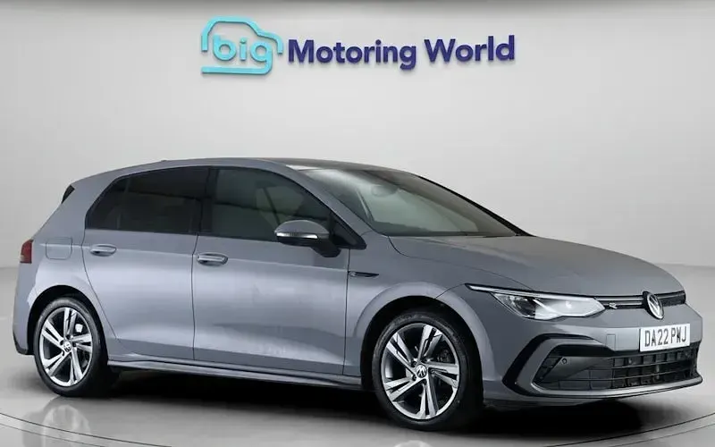 Used VW Golf VIII R-line 150 HP (110 kW) 2024 Hatchback