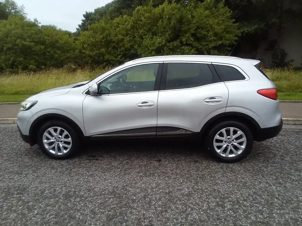 Used Renault Kadjar Dynamique 110 HP (80 kW) 2016 Silver SUV
