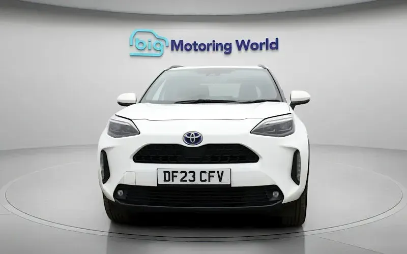 Used Toyota Yaris Hybrid Design 116 HP (85 kW) 2026 Estate