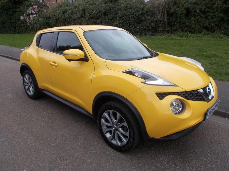 Used Nissan Juke Tekna 2015 Yellow SUV
