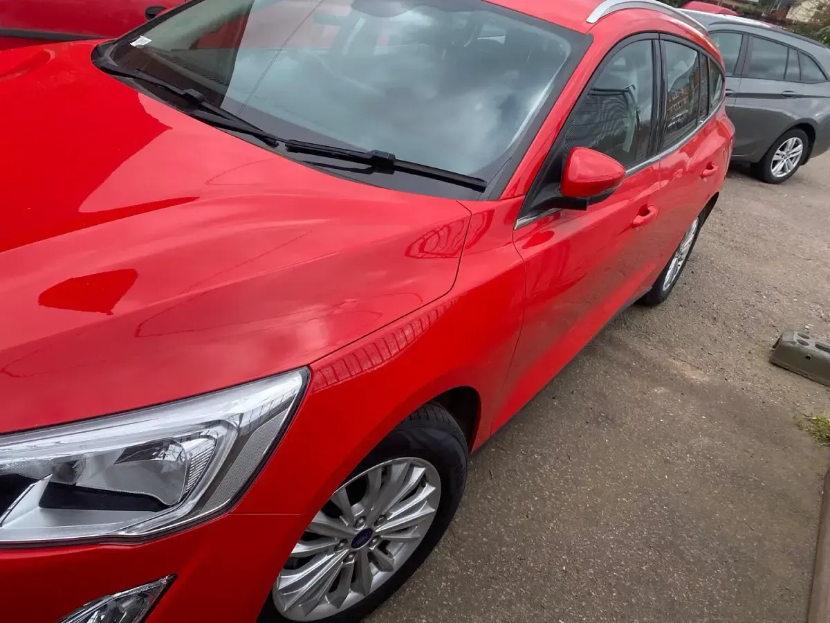 Used Ford Focus Titanium 125 HP (91 kW) 2019 Red Estate