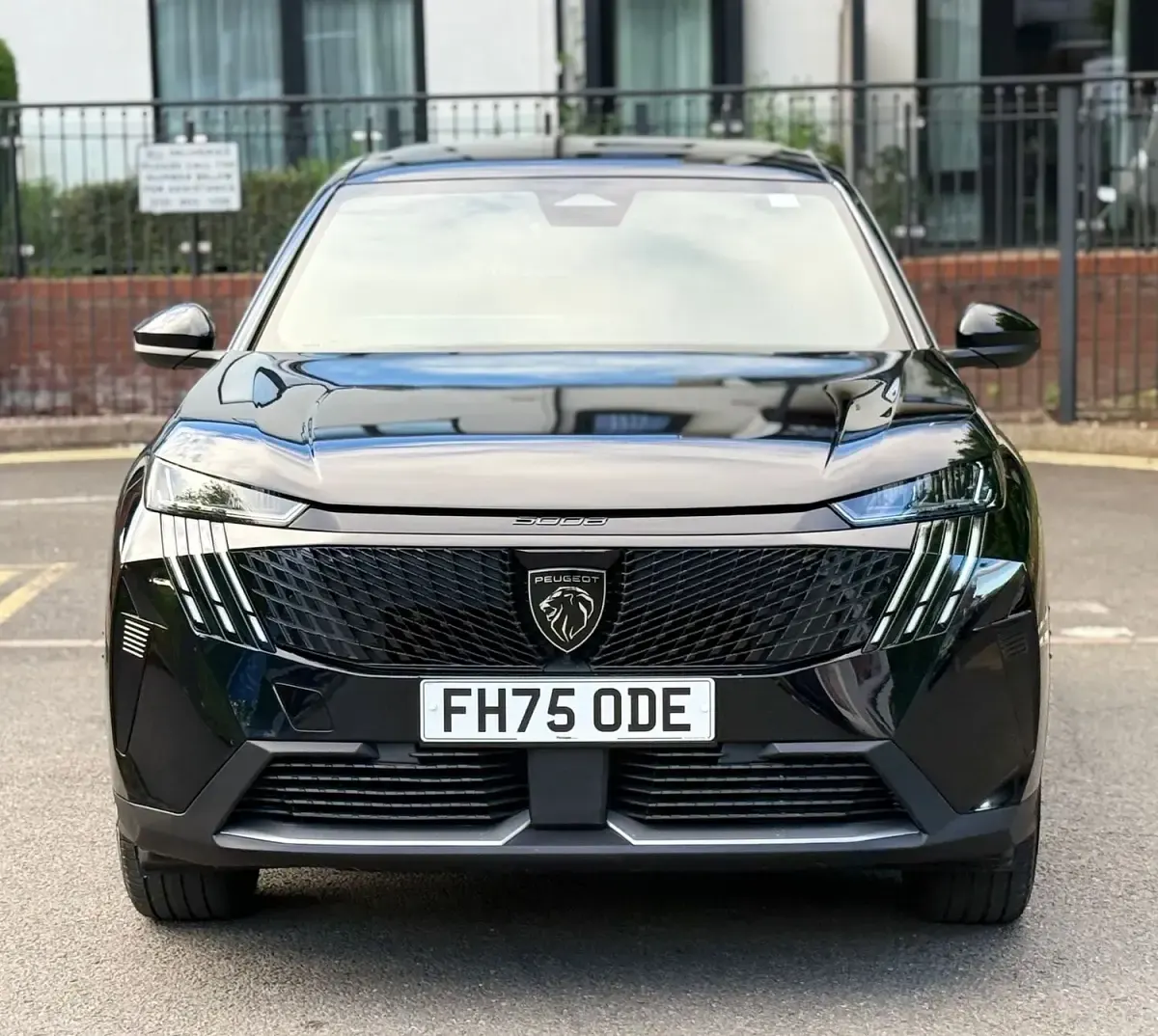 Used Peugeot 5008 Allure 145 HP (106 kW) 2026 Black SUV