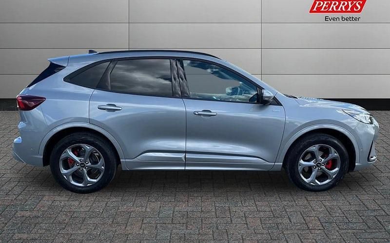 Begagnad Ford Kuga ST-Line 242 HK (177 kW) 2025 SUV