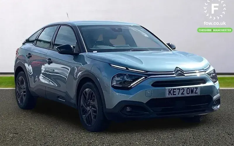 Used Citroën C4 Comfort 101 HP (74 kW) 2023 SUV