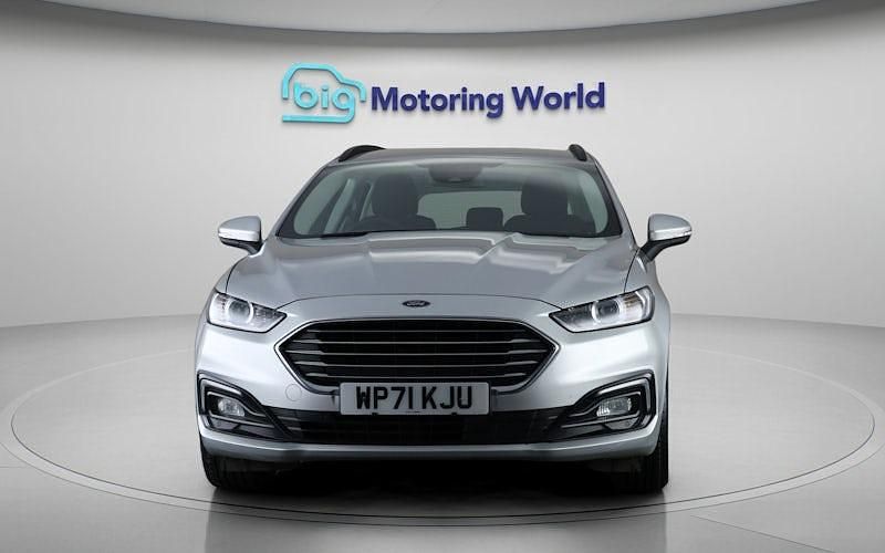 Used Ford Mondeo Zetec 188 HP (138 kW) 2021 Silver Estate