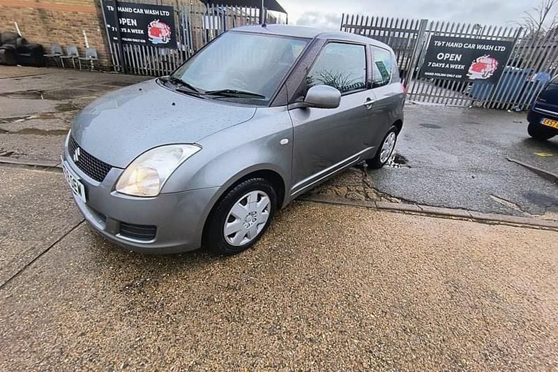 Grey Used 2010 Suzuki Swift Hatchback | £1,999 (Good price) - Image 1/1