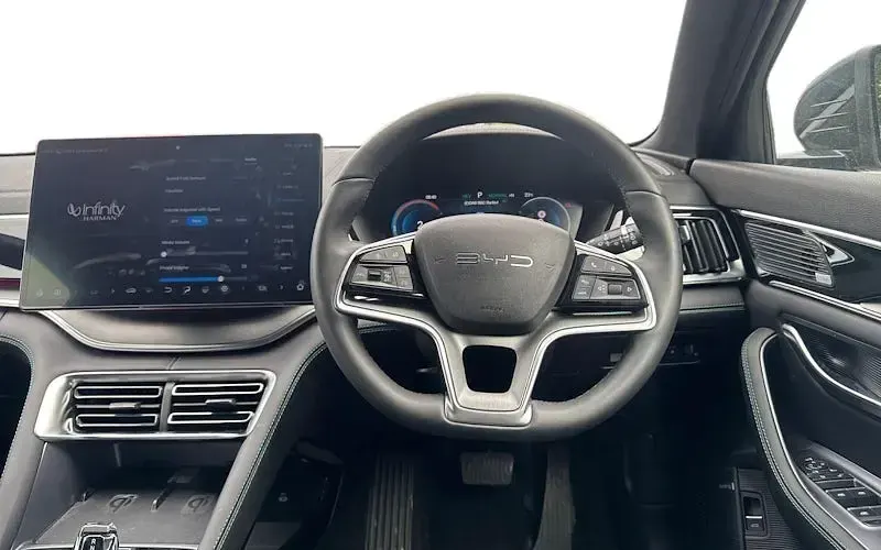 Used BYD Seal U Comfort 218 HP (160 kW) 2025 Black SUV