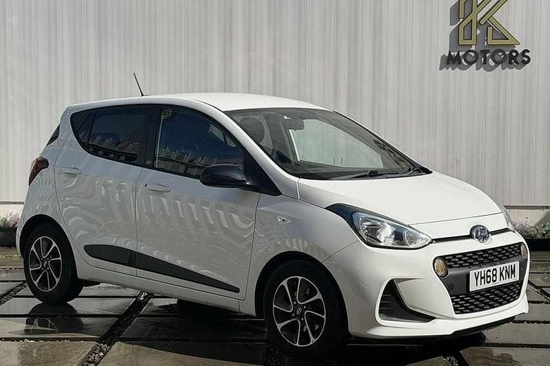 Used Hyundai i10 GO! 66 HP (48 kW) 2018 White Hatchback