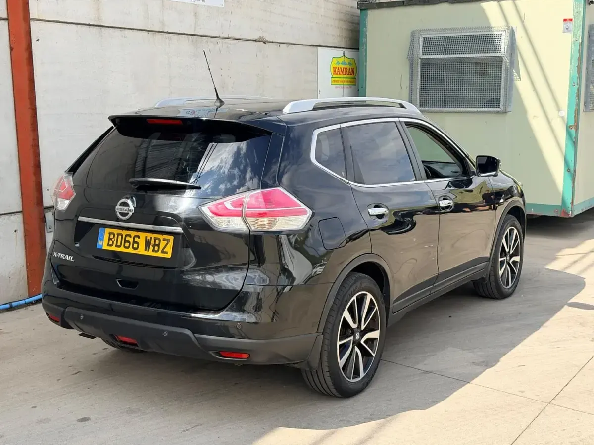 Used Nissan X-Trail Tekna 130 HP (95 kW) 2016 Black SUV