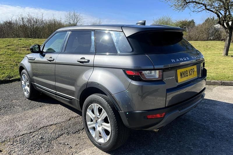 Used Land Rover Range Rover evoque SE 178 HP (130 kW) 2018 Grey SUV