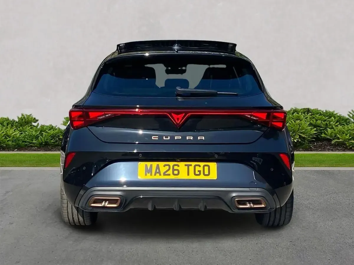 Used Cupra Leon 200 HP (147 kW) 2026 Black Hatchback
