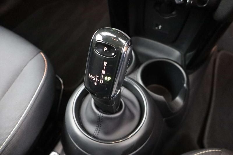 Used Mini Cooper Classic 2021 Red Hatchback