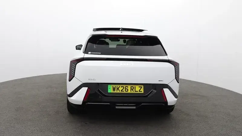 Used Kia EV4 GT-Line S 150 kW (204 HP) 2026 White Hatchback