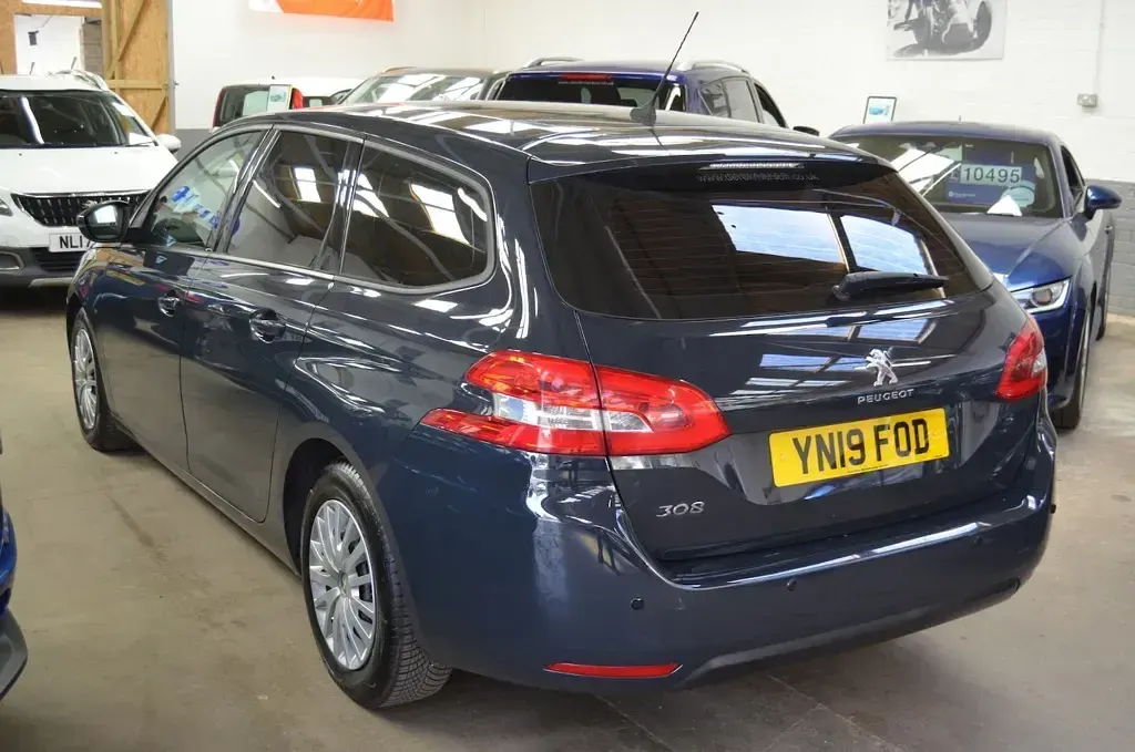 Used Peugeot 308 2019 Grey Estate