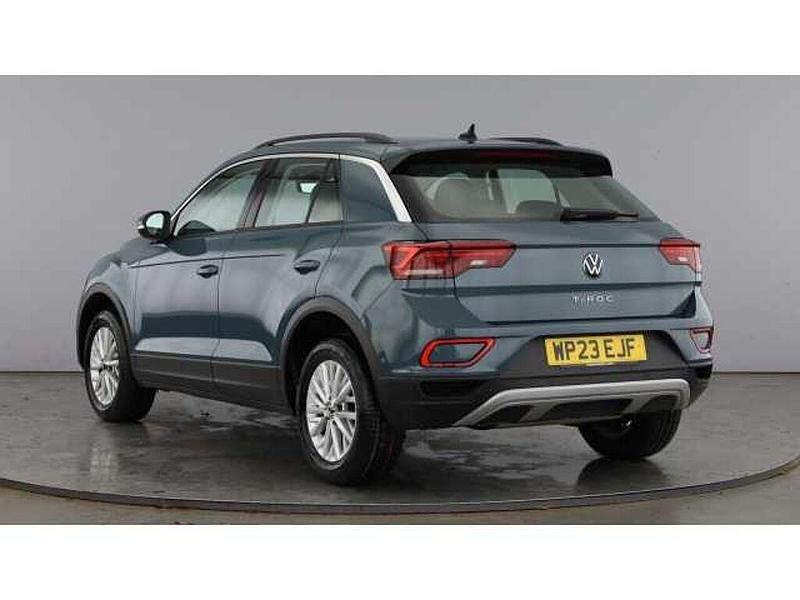 Used VW T-Roc Life 150 HP (110 kW) 2023 Blue SUV