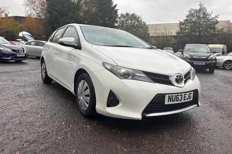 Used 2013 Toyota Auris Active | £2,795 - Image 1/1