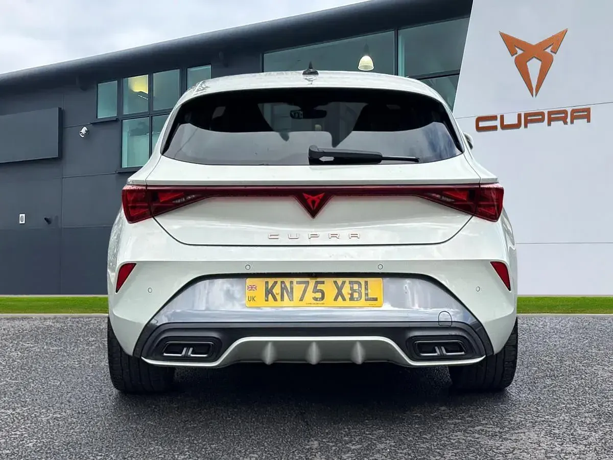 Used Cupra Leon 150 HP (110 kW) 2025 Grey Hatchback