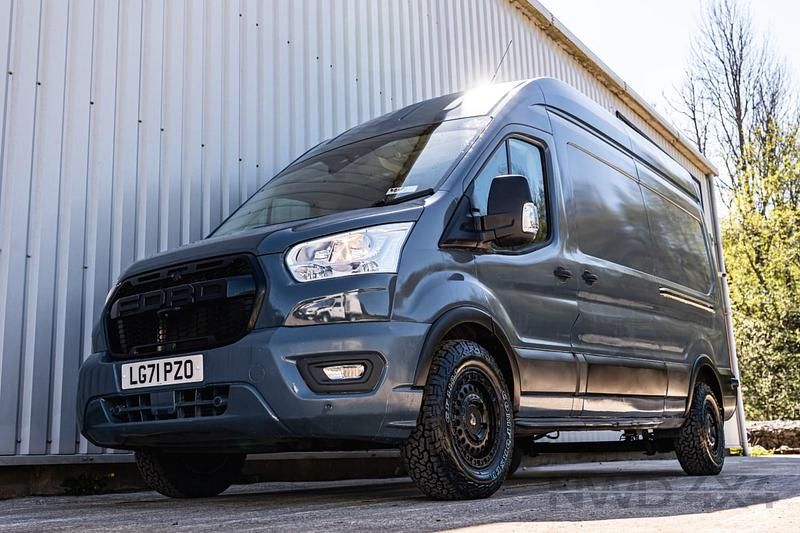 Second-hand Ford Transit Trend 130 CP (95 kW) 2021 Gri Van