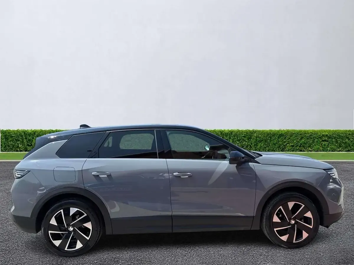 Used Vauxhall Grandland X 136 HP (100 kW) 2026 Grey SUV