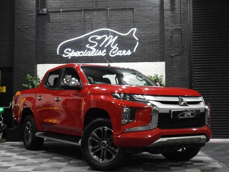 Red Used 2020 Mitsubishi L200 Warrior Pickup | £10,290 (Good price) - Image 1/4