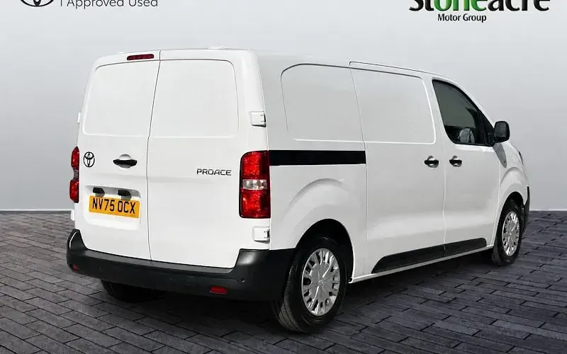 Used Toyota Proace 120 HP (88 kW) 2023 White MPV