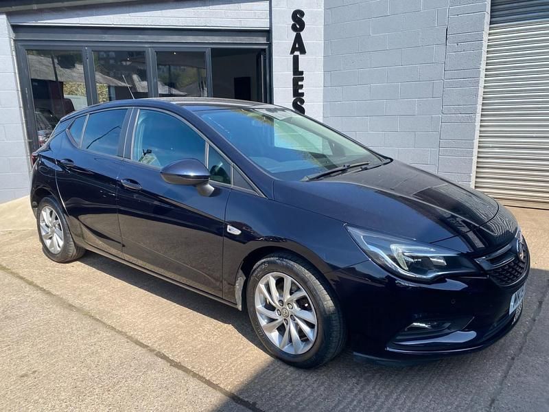 Second-hand Vauxhall Astra S 136 CP (100 kW) 2019 Albastru Hatchback