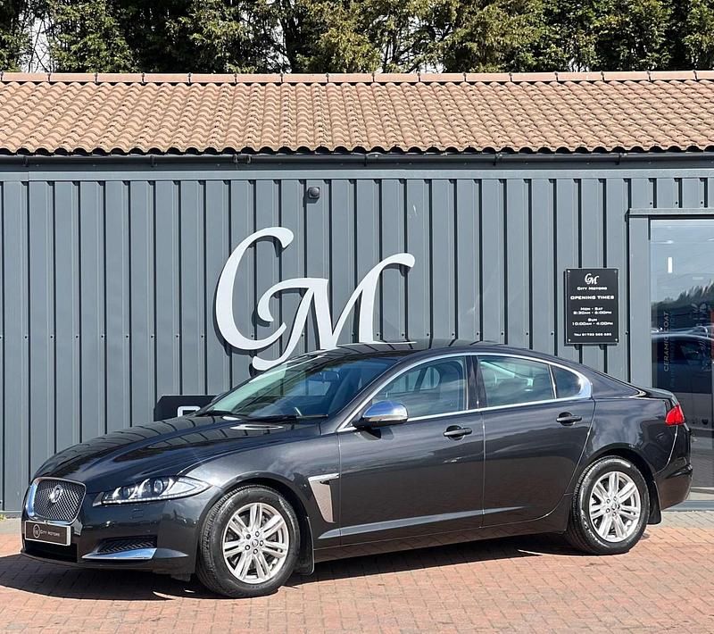 Begagnad Jaguar XF Luxury 2012 Grå Sedan