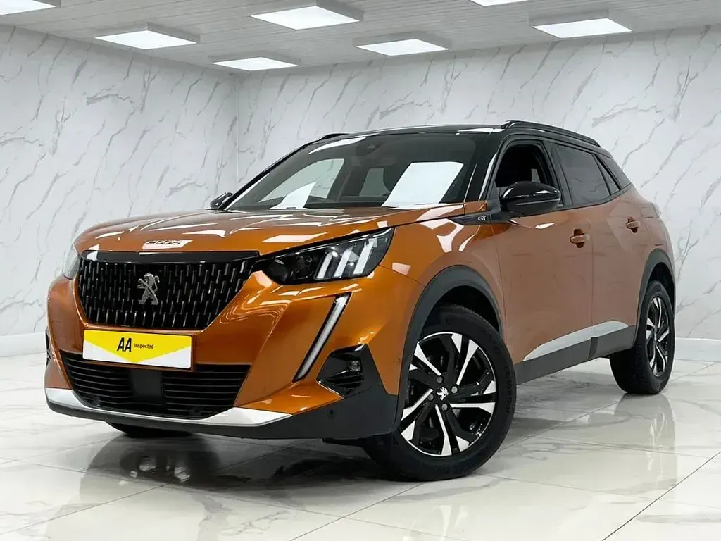 Used Peugeot 2008 GT 130 HP (95 kW) 2022 Orange SUV