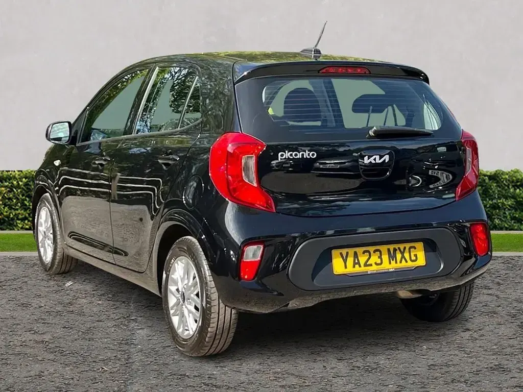 Używany Kia Picanto 2023 Czarny Hatchback